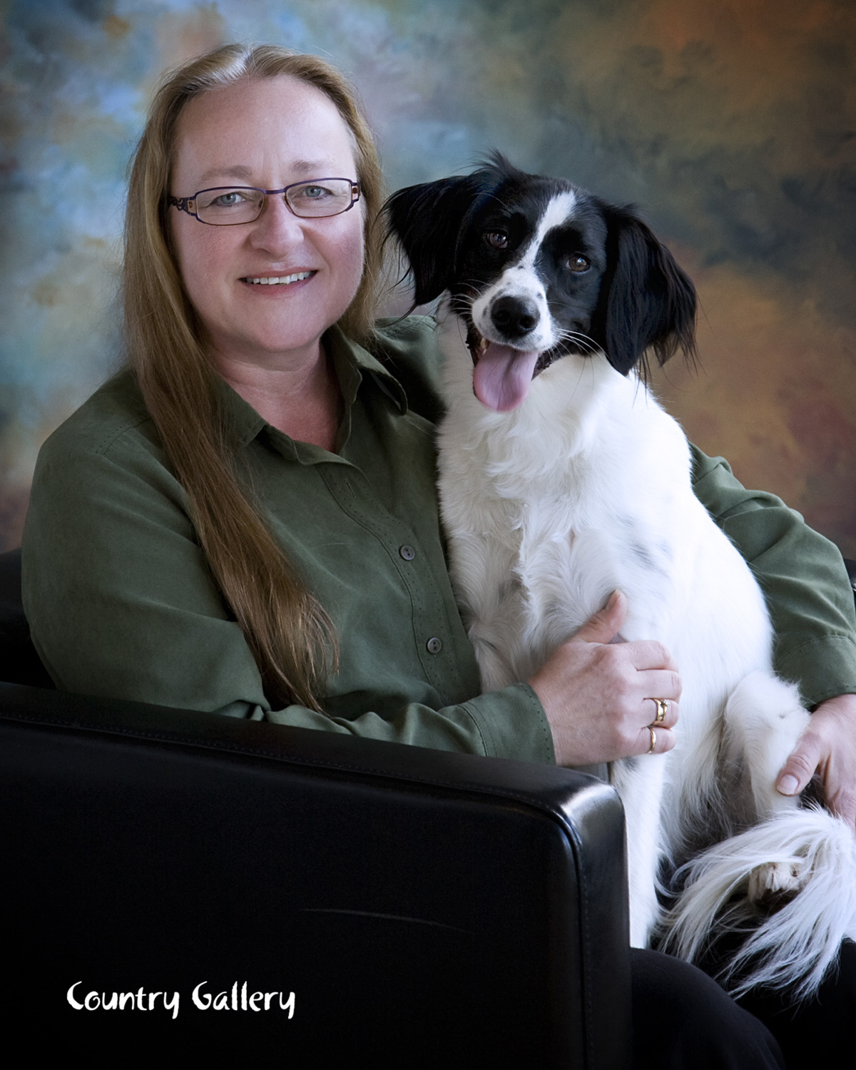 Tri-County Humane Society Executive Director Receives Scholarship