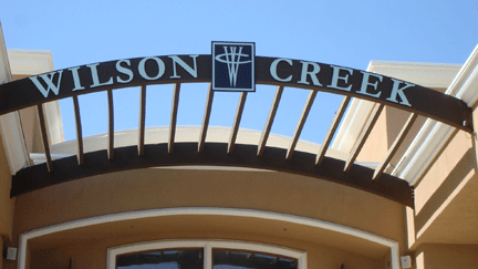 Exterior Dimentional Letters