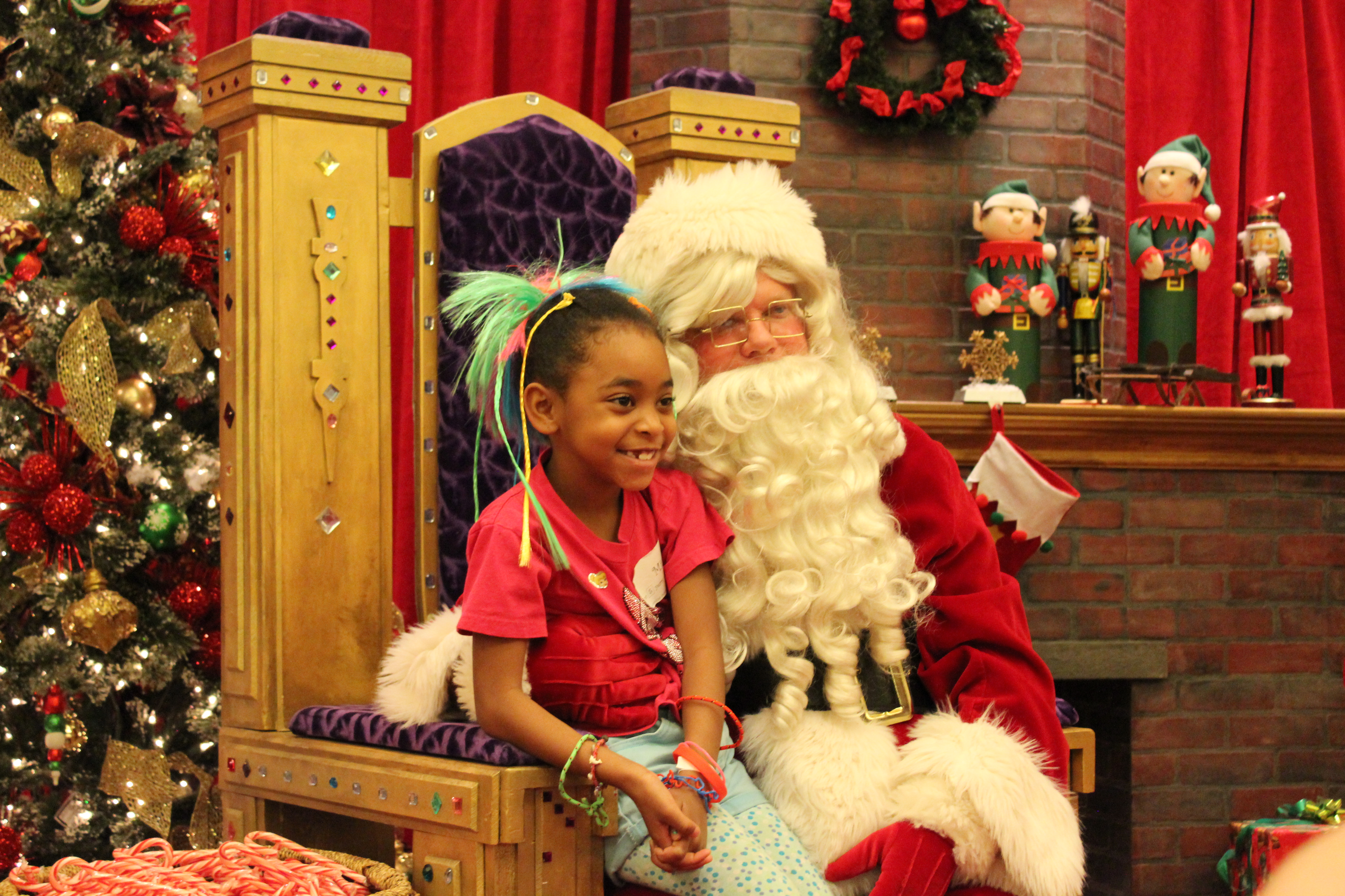 #1 Santa Land Gift Wrapping Party- Volunteer Event