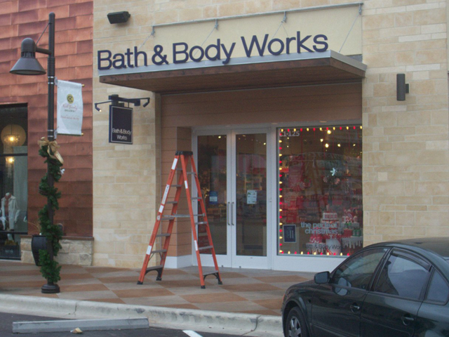Bath & Body Works- Installation