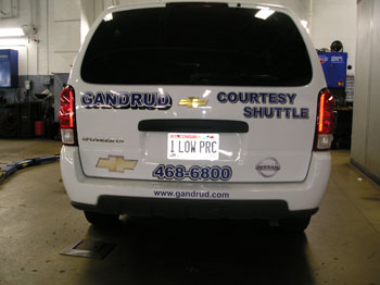 Vehicle Graphics - Gandrud Shuttle Van