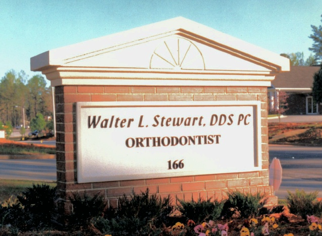 BA11530 – Brick Facade Peaked Roof Monument Sign for Orthodontist Office