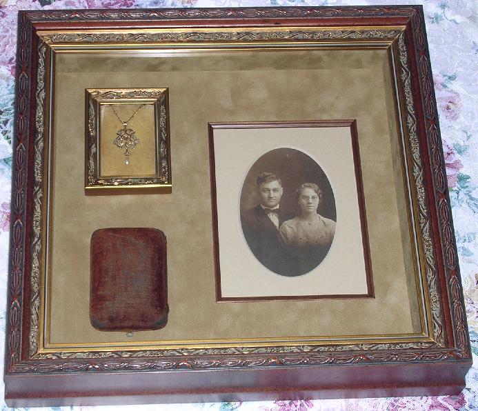 Lavalier Shadowbox