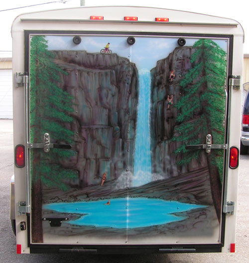 Den's Trailer-Rockclimbing Back