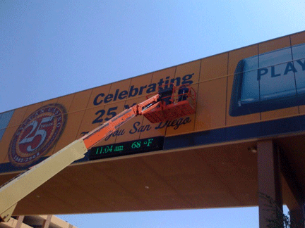 SYCUAN CASINO SKY BRIDGE WRAP