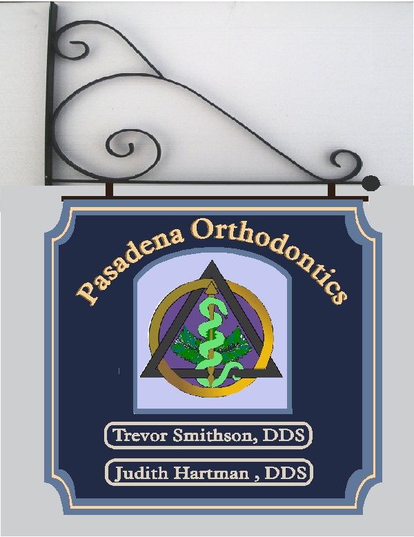BA11595 – Hanging Orthodontic Sign with Carved 3D Dentistry Insignia.