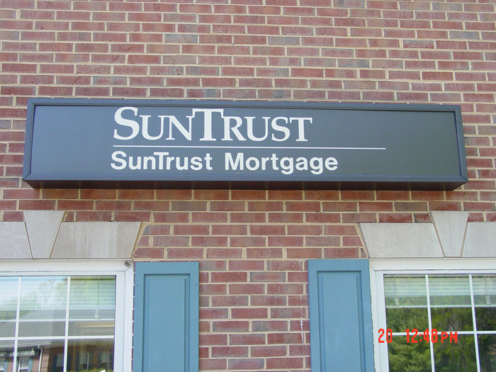 Suntrust Storefront Sign