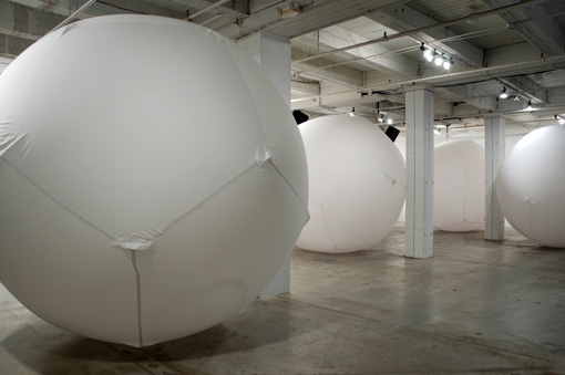 Quynh Vantu, Squeeze (2012)