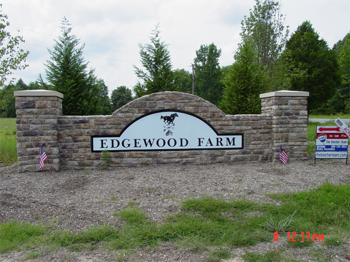Edgewood Farm Community Sign