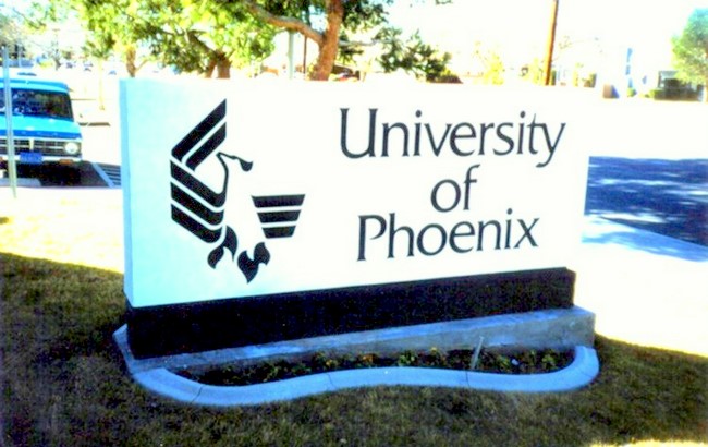 FA15501 - Entrance Monument Sign to a University