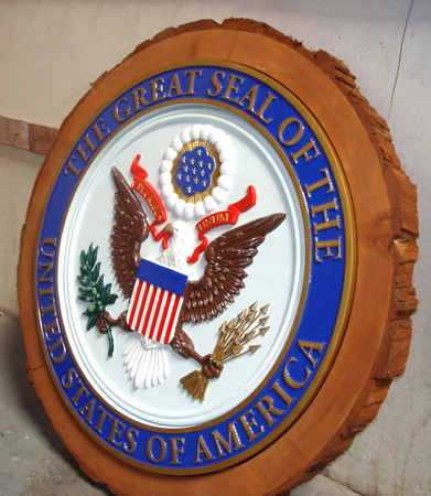 U30031 - Carved Great Seal of America on Tree Section Base