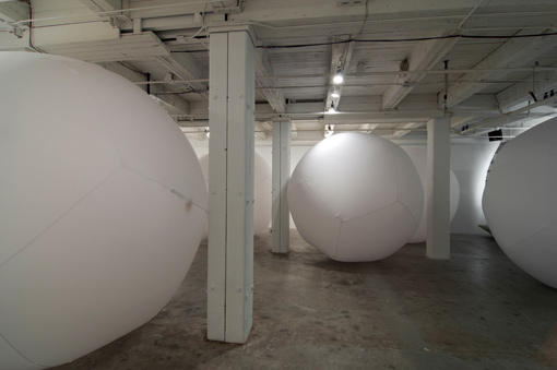 Quynh Vantu, Squeeze (2012)