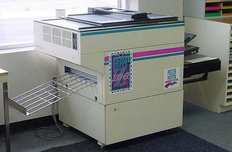 Mita Super Zoomer (Poster Maker)
