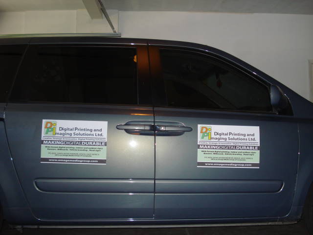 Magnetic Signs for Vehicles