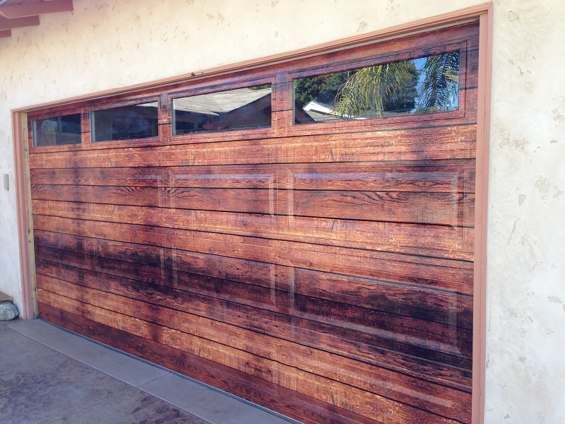  Garage Door Vinyl Wrap with Simple Design