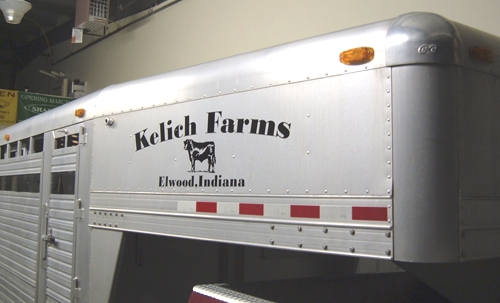 Personalized Trailer Lettering