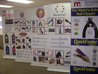 Retractable banners - Miraclecorp