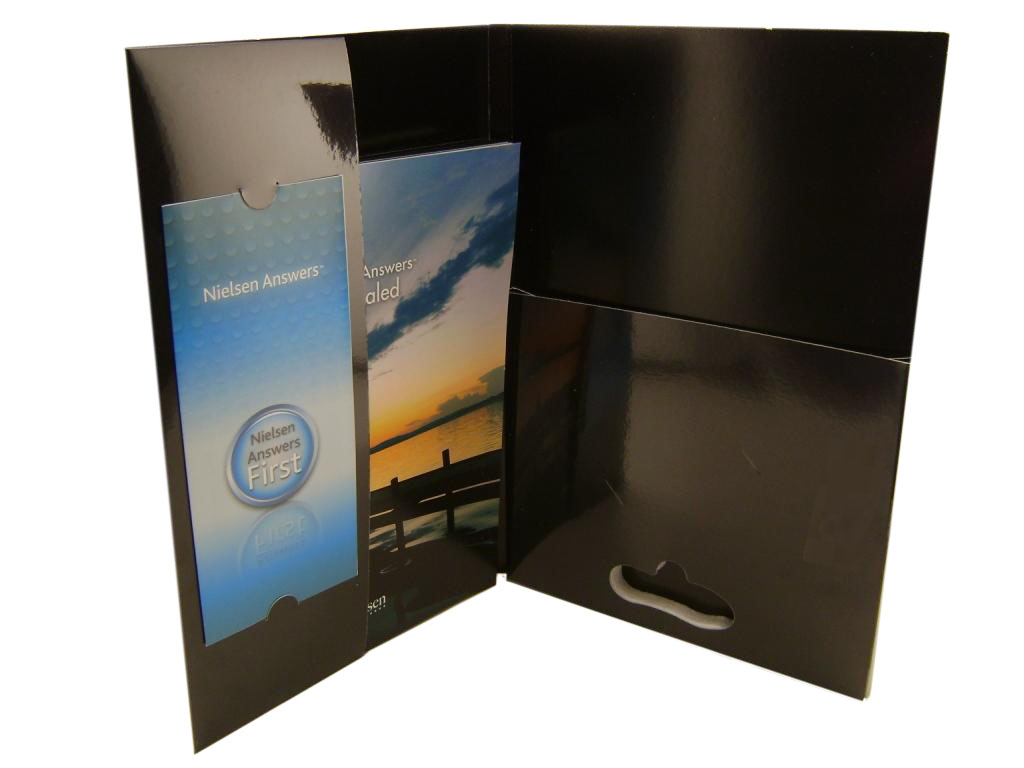  Custom Pocket Folder w/Die Cut for USB
