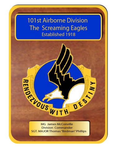 V31756 - Carved Wooden Wall Plaque for the "Screaming Eagles", 101st Airborne Division, USA