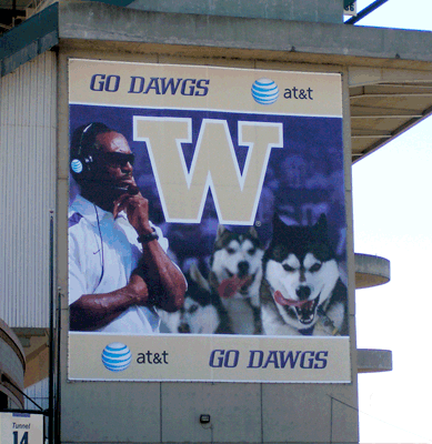 UW / AT&T Signage
