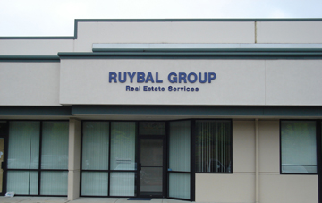 Injection Molded Plastic Dimensional Letters