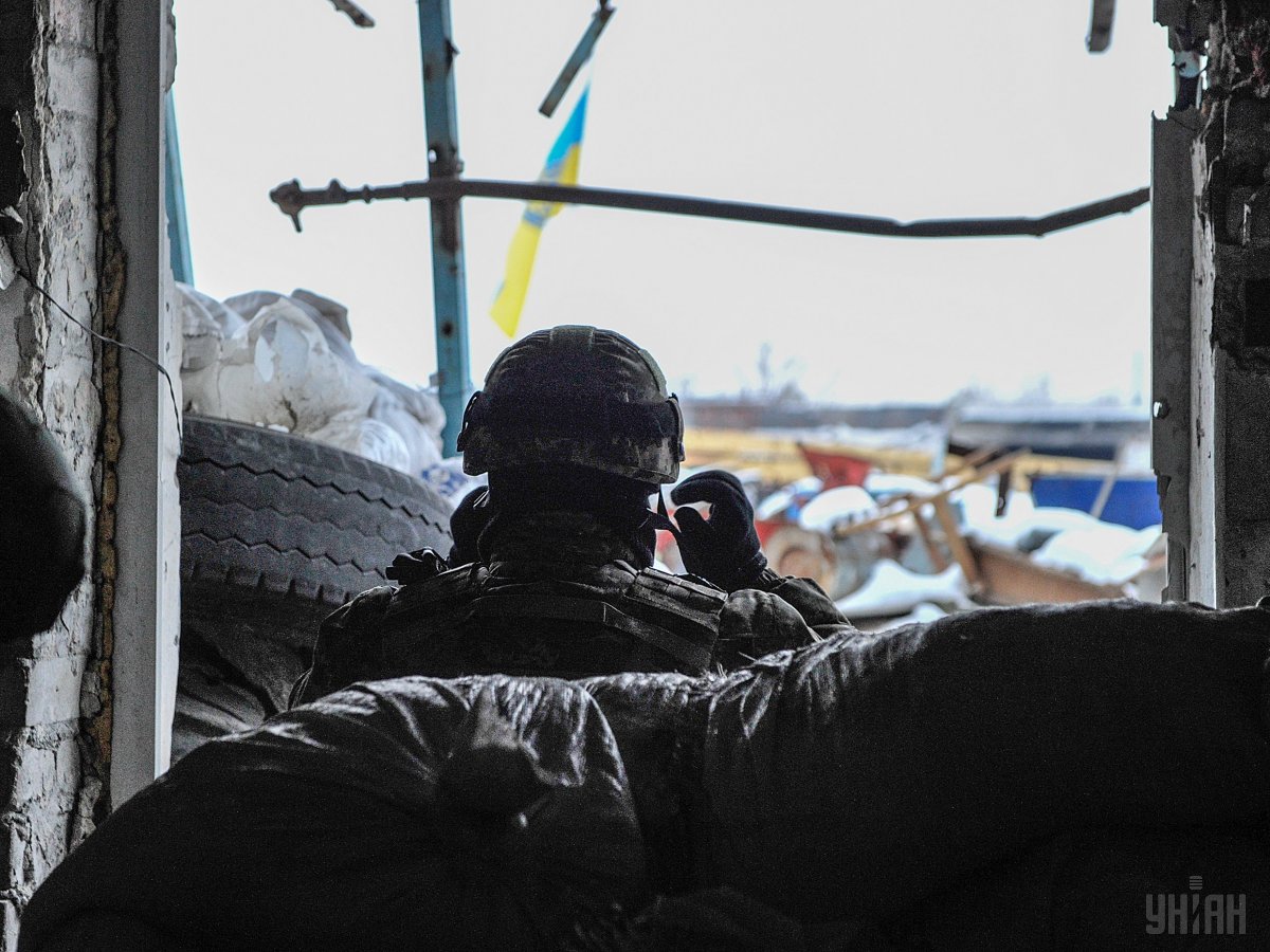 Escalation in Donbas: 38 attacks on Ukraine troops, 1 KIA, 4 WIA's in last day.