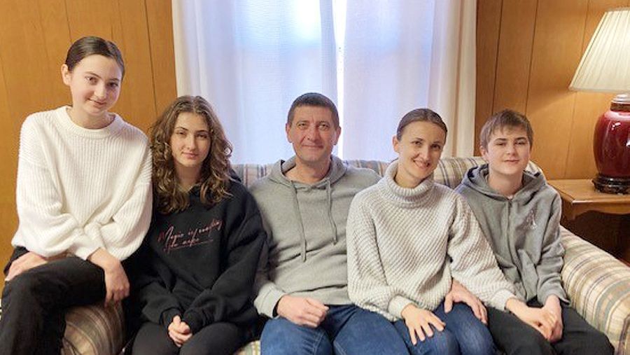 Ukrainian refugee family reunites in Enfield, CT
