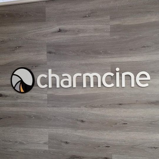 Charmcine