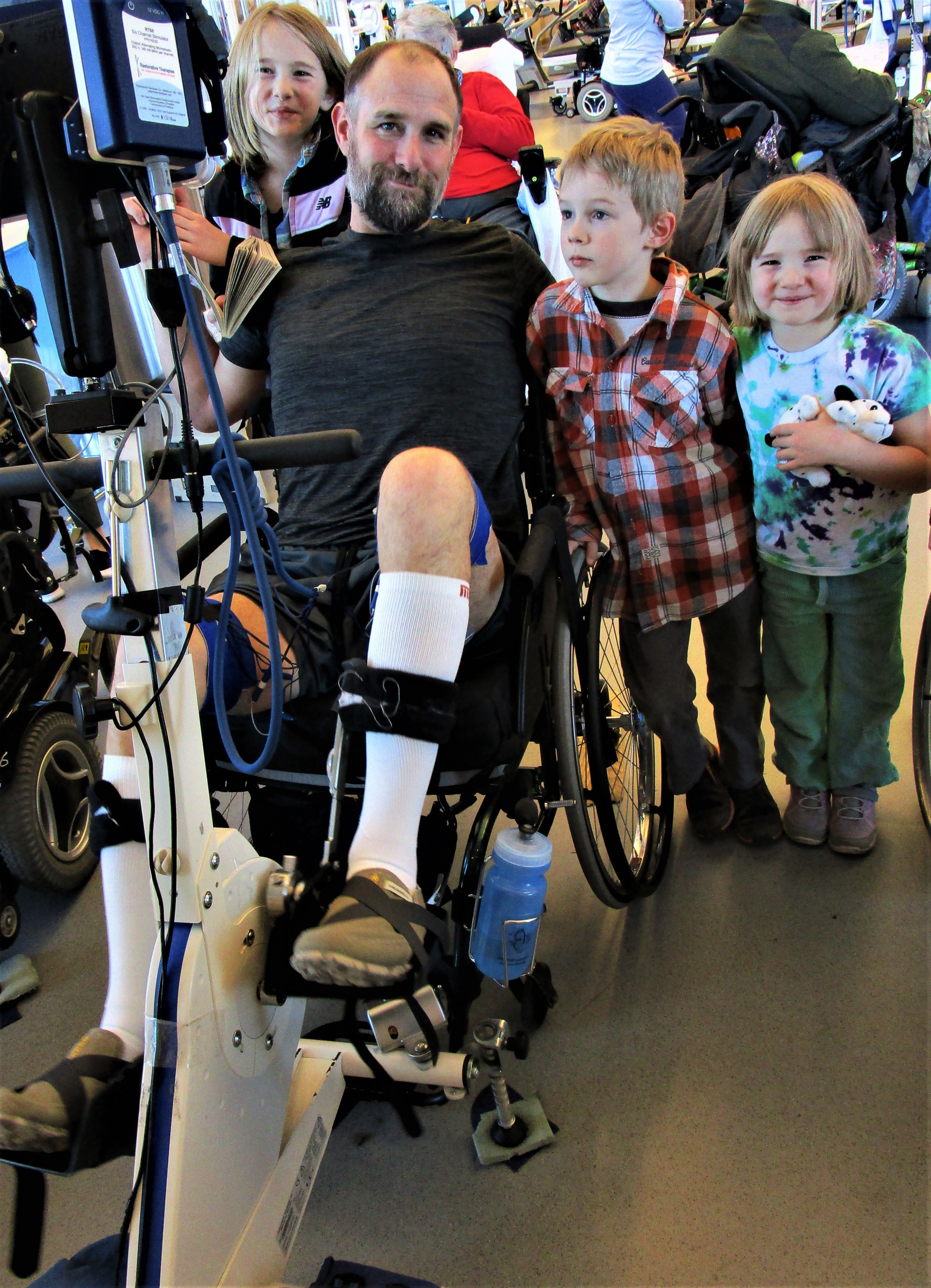 Jason Stoffer and kids at Craig Hospital in Denver Colorado.