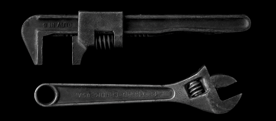 Image of two wrenches symbolic of the nonprofit tools United Way shares for free.
