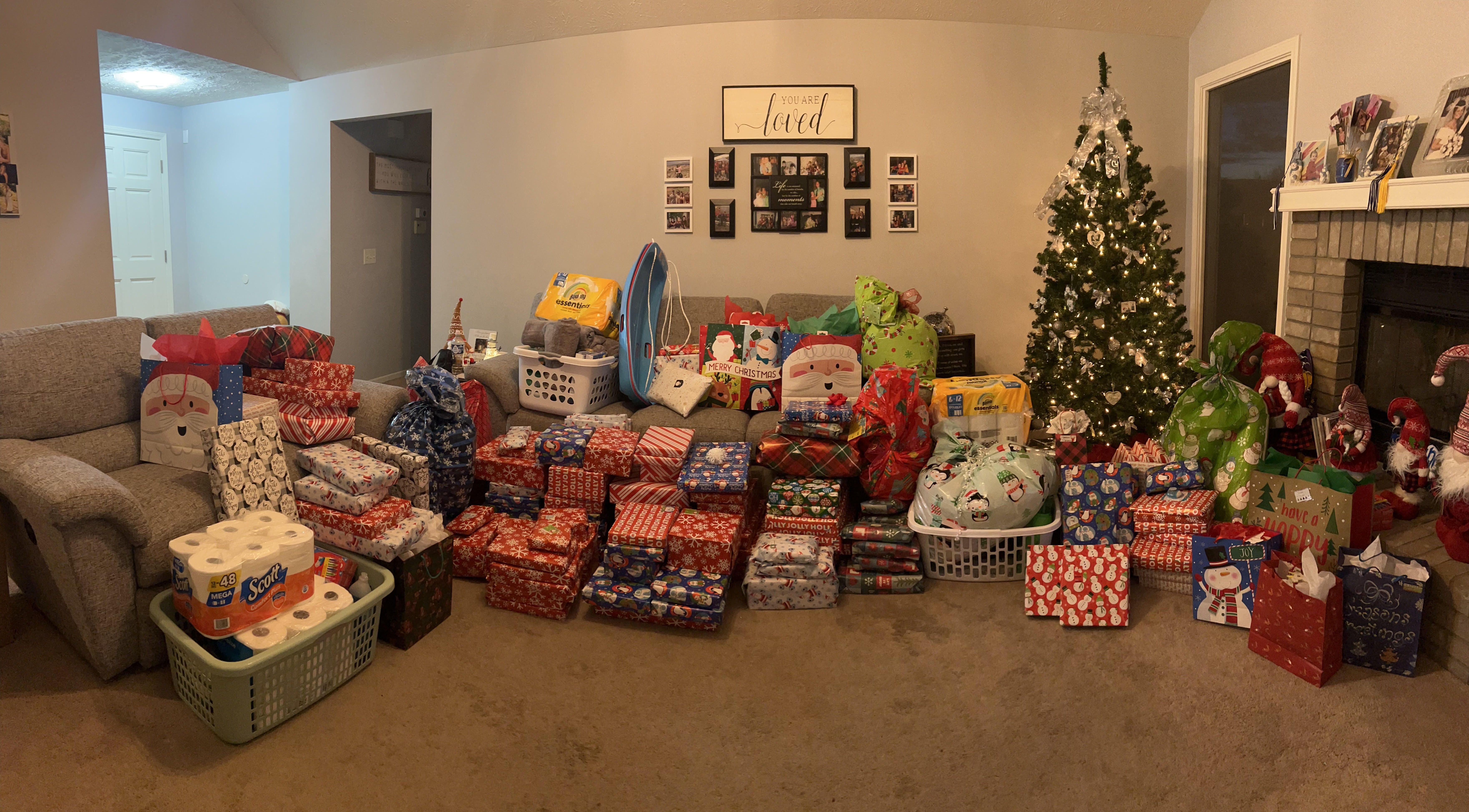 18 Bennington Families “Adopted” for the Holidays