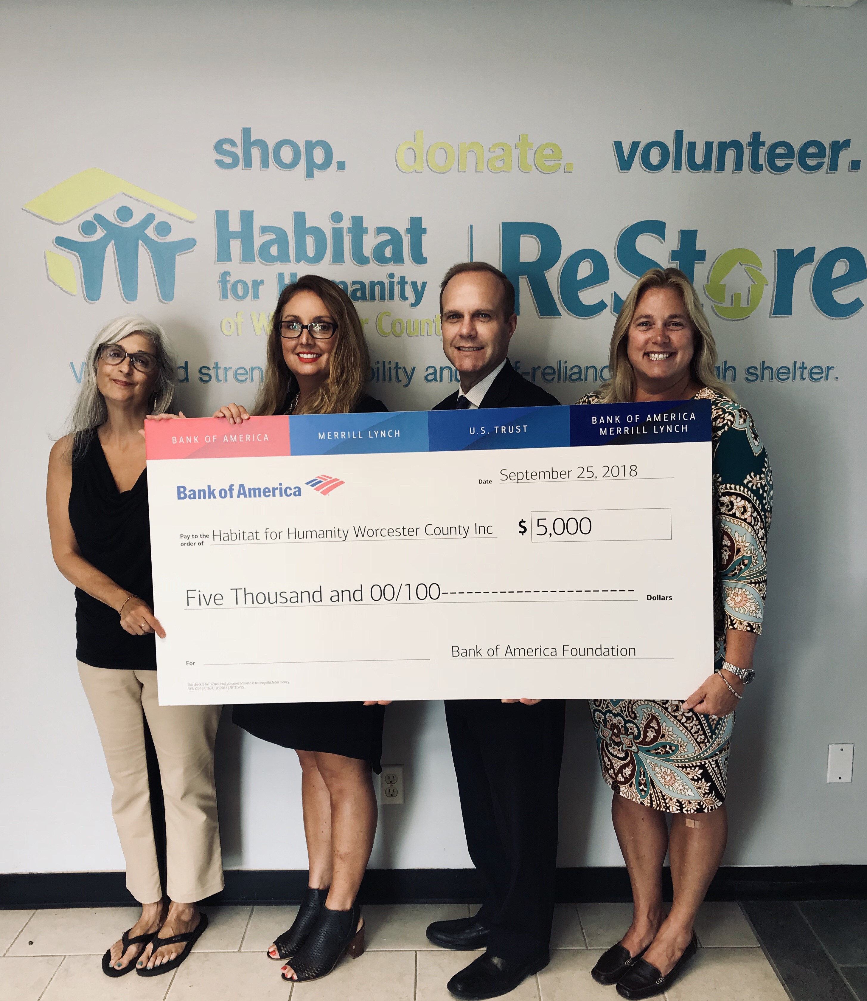 Merrill Lynch Presents $5,000 Check to Upcoming Home Build