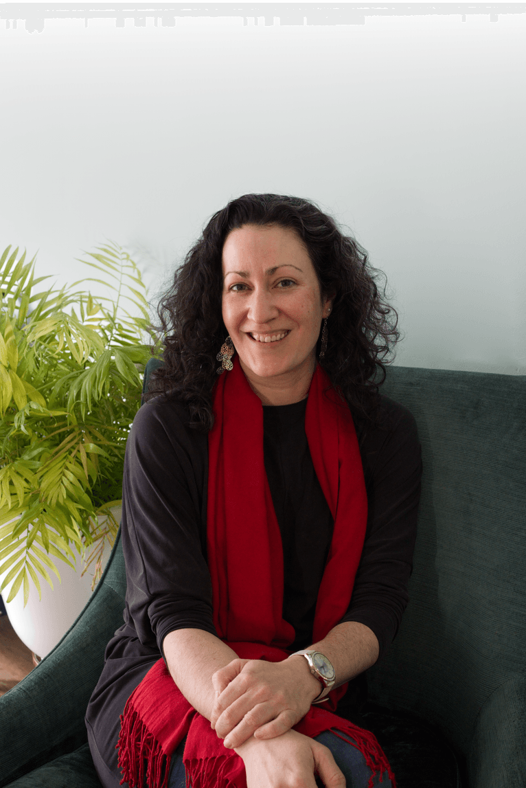 Elisabeth Ortiz, Administrative Assistant