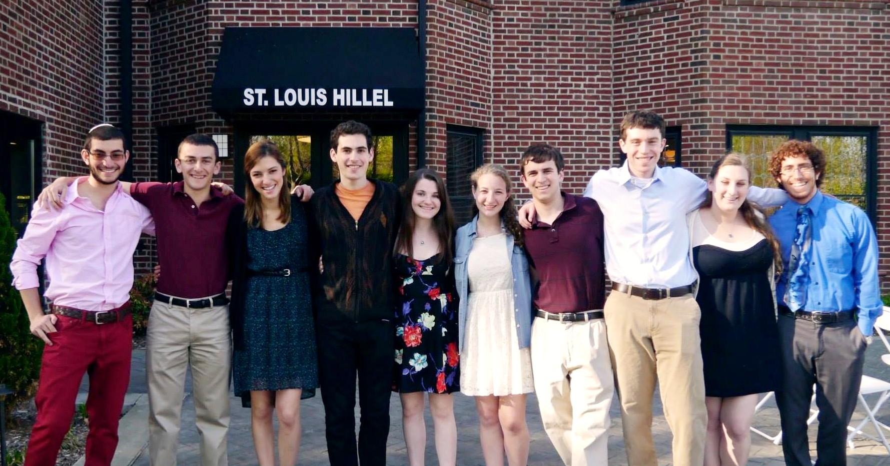 Hillel at Washington University in St. Louis : Campus Community : Religious Life : Shabbat