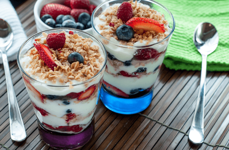 Easy Back to School Breakfast Yogurt Parfait Recipe