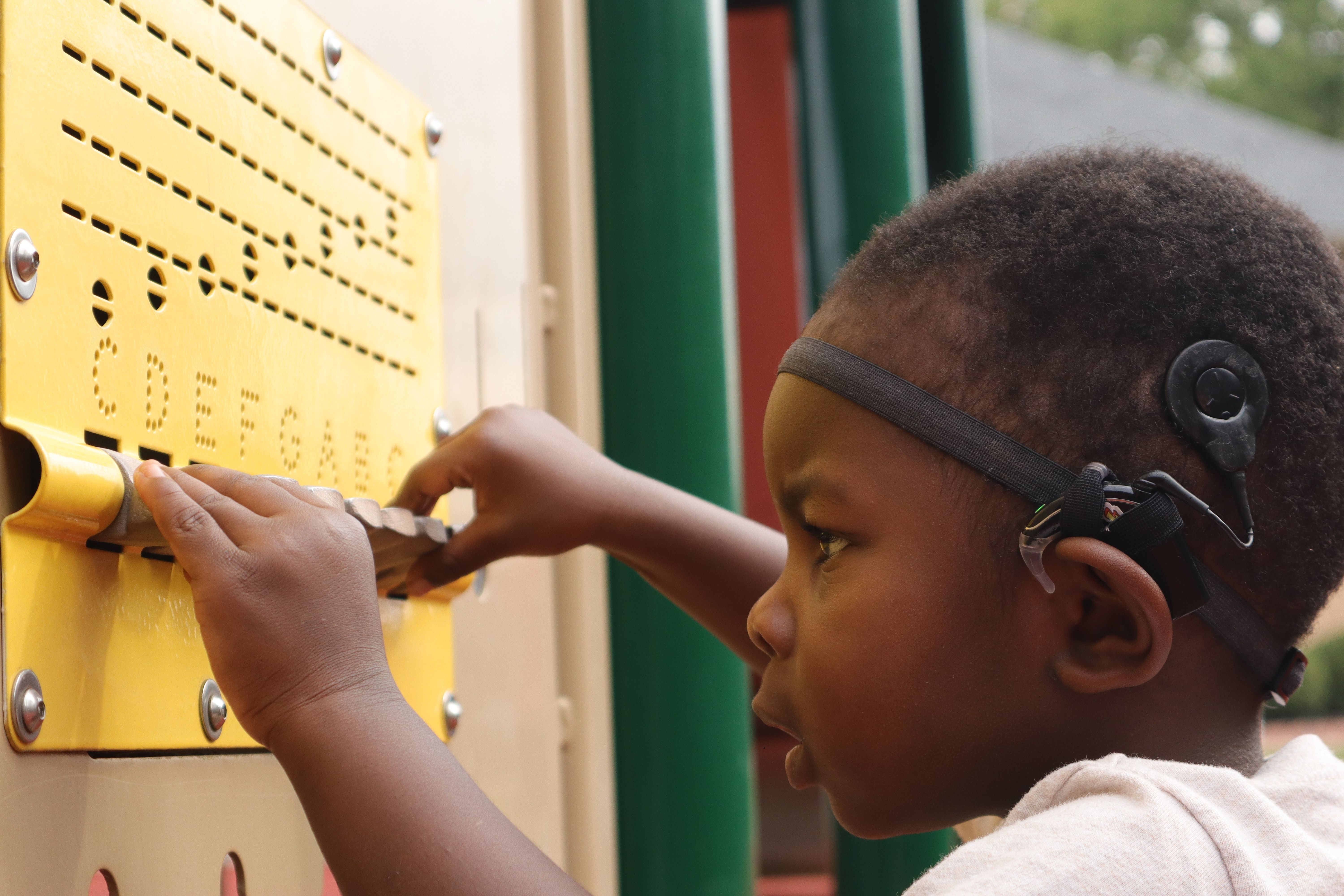 Redbirds Host MOSD as Nonprofit of the Game : News & Events : Memphis  Oral School for the Deaf