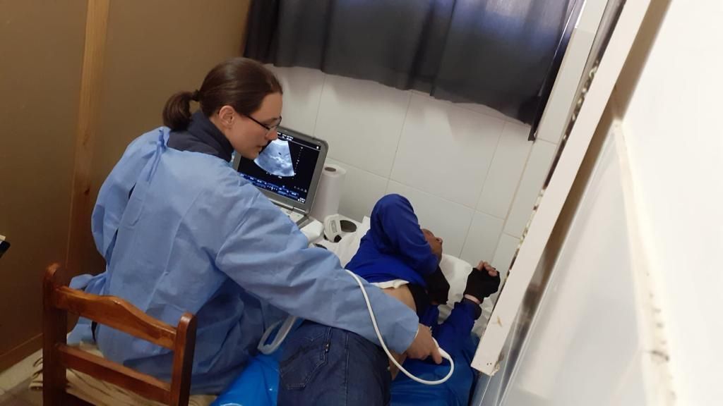 OPERACIÓN MÉDICA GRATUITA EN LA COMUNIDAD DE COMBATA – CUZCO.