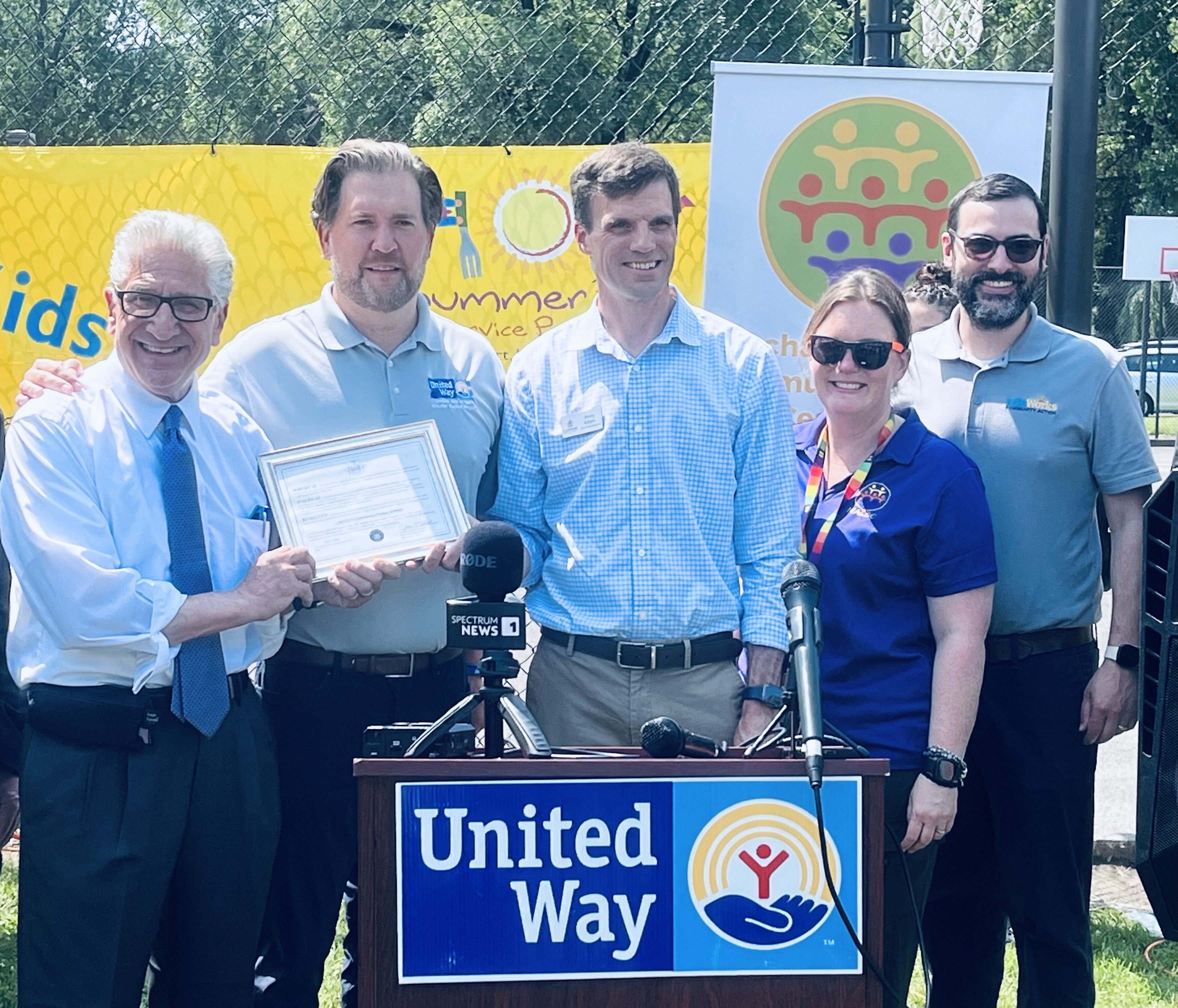 NYS Senate Blog: Tedisco Helps Kick-Off Saratoga County Summer Meals Program at the Park Ave Playground in Mechanicville