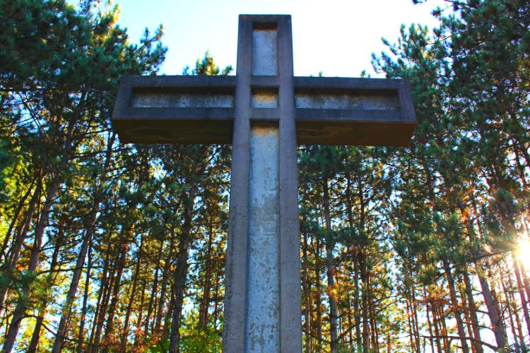 Chapel Hill Cross Fall