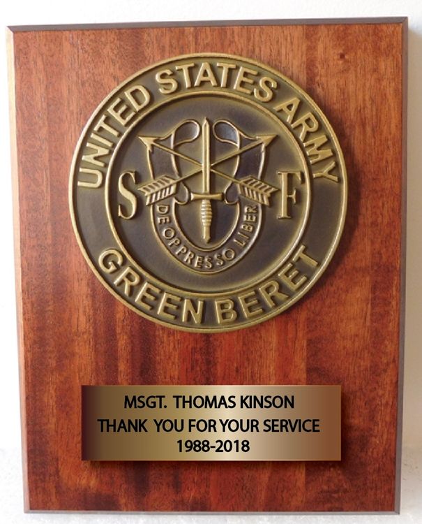 MP-1685 - Carved Brass Plaque of the Insignia of the "Green Berets" Special Forces  of the US Army, on Mahogany Board