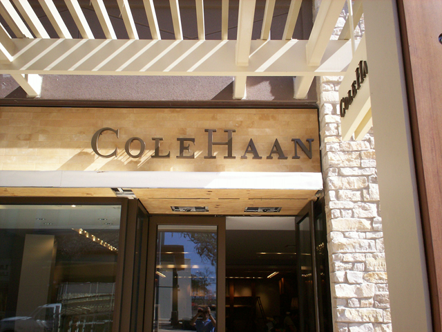 Cole Haan- Installation