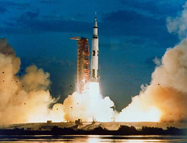 Launch of Apollo 4 atop the first Saturn 5 Moon rocket.