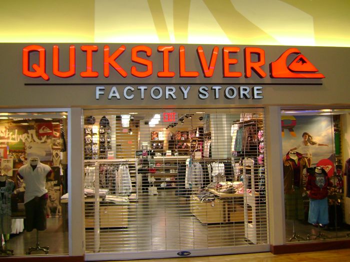 Quicksilver Storefront Sign