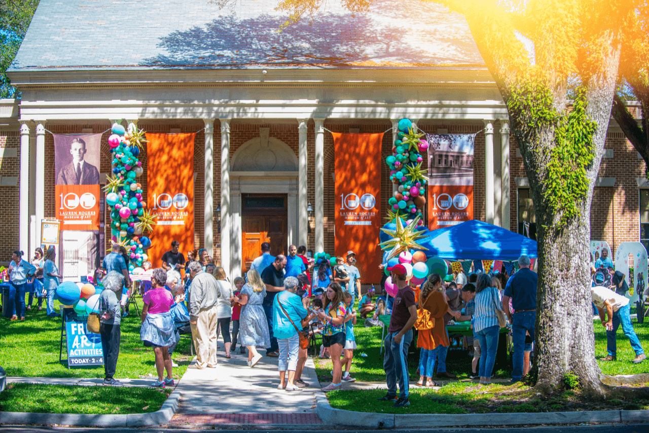 Family festival on Museum front lawn