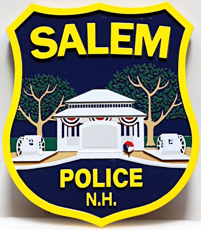 PP-2457 - Carved Plaque of the Shoulder Patch of the Police Department of Salem New Hampshire, 2.5-D Artist-Painted