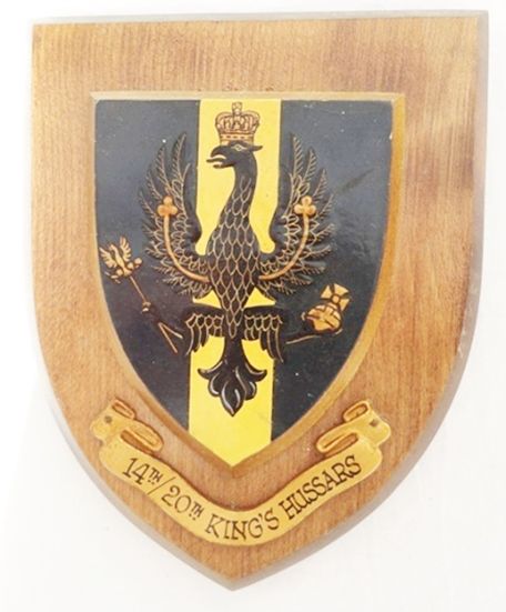 OP-1160 - Carved Shield Plaque,UK Army,  20th King's  Hussars , Artist Painted Wood