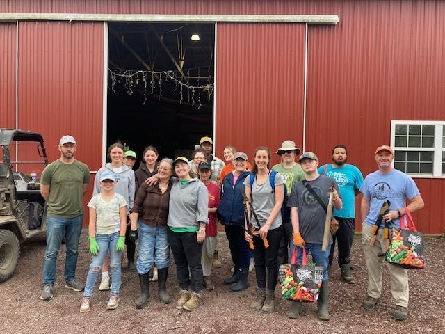 volunteers / employees from snipes