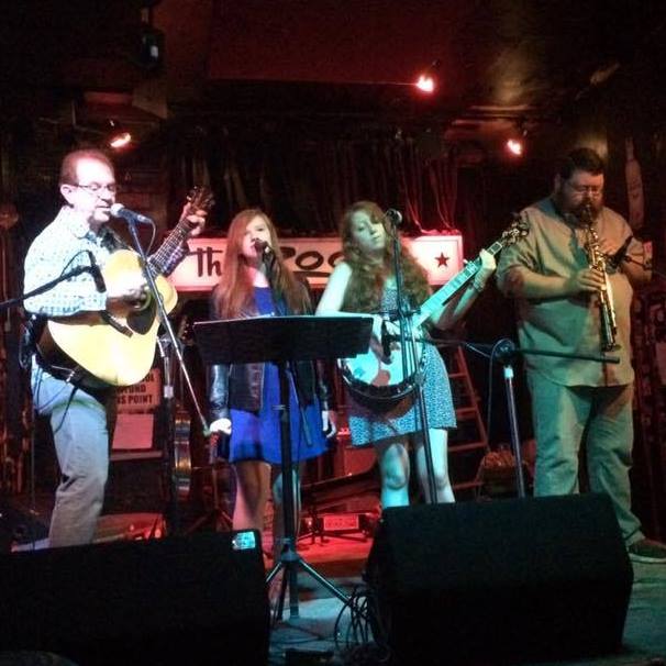 Music at the Holiday Market: Frailin' Hearts