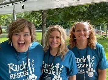 Volunteers excited to participate at a fundraiser