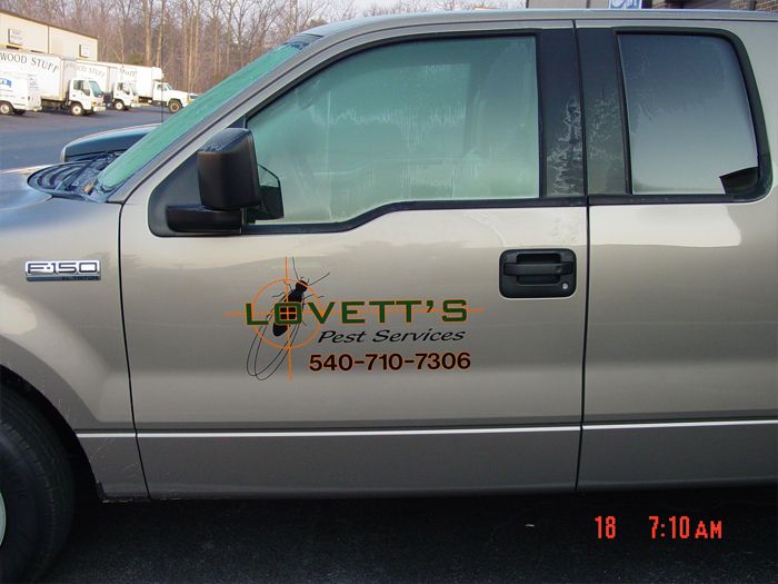 Lovetts Truck Graphics